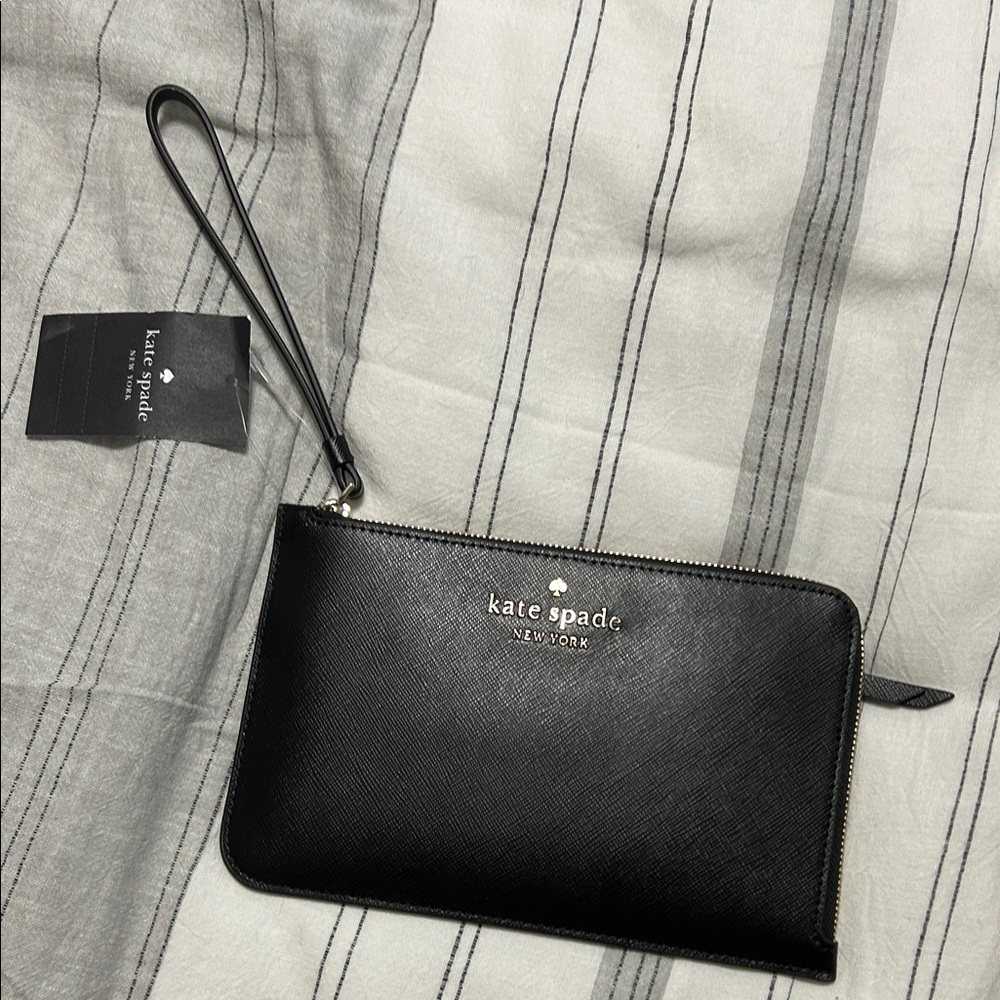 NWT Kate Spade Black Zip-Around Wristlet